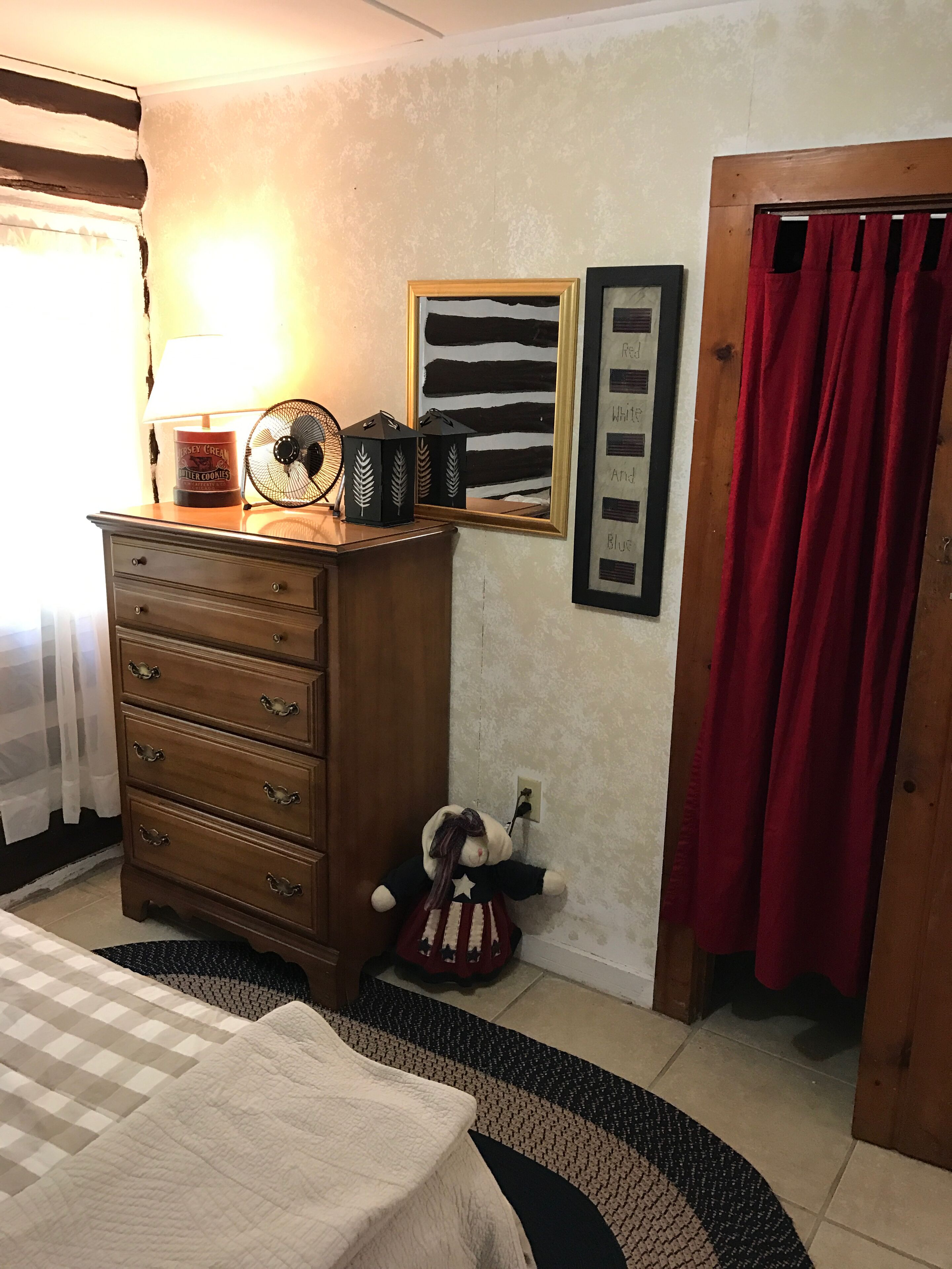 2 室のベッドルーム、旅行用ベビーベッド、WiFi (無料)、ベッドシーツ