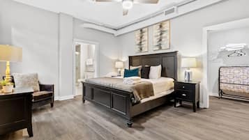 2 bedrooms, desk, iron/ironing board, free WiFi