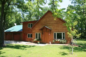 Exterior - "Walden Pond" Adventure Amidst 44 Private Acres (Stewartville)