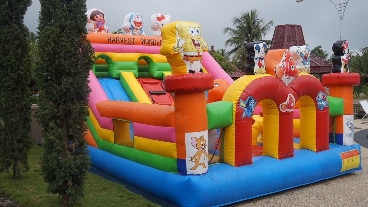 children’s play area – outdoor