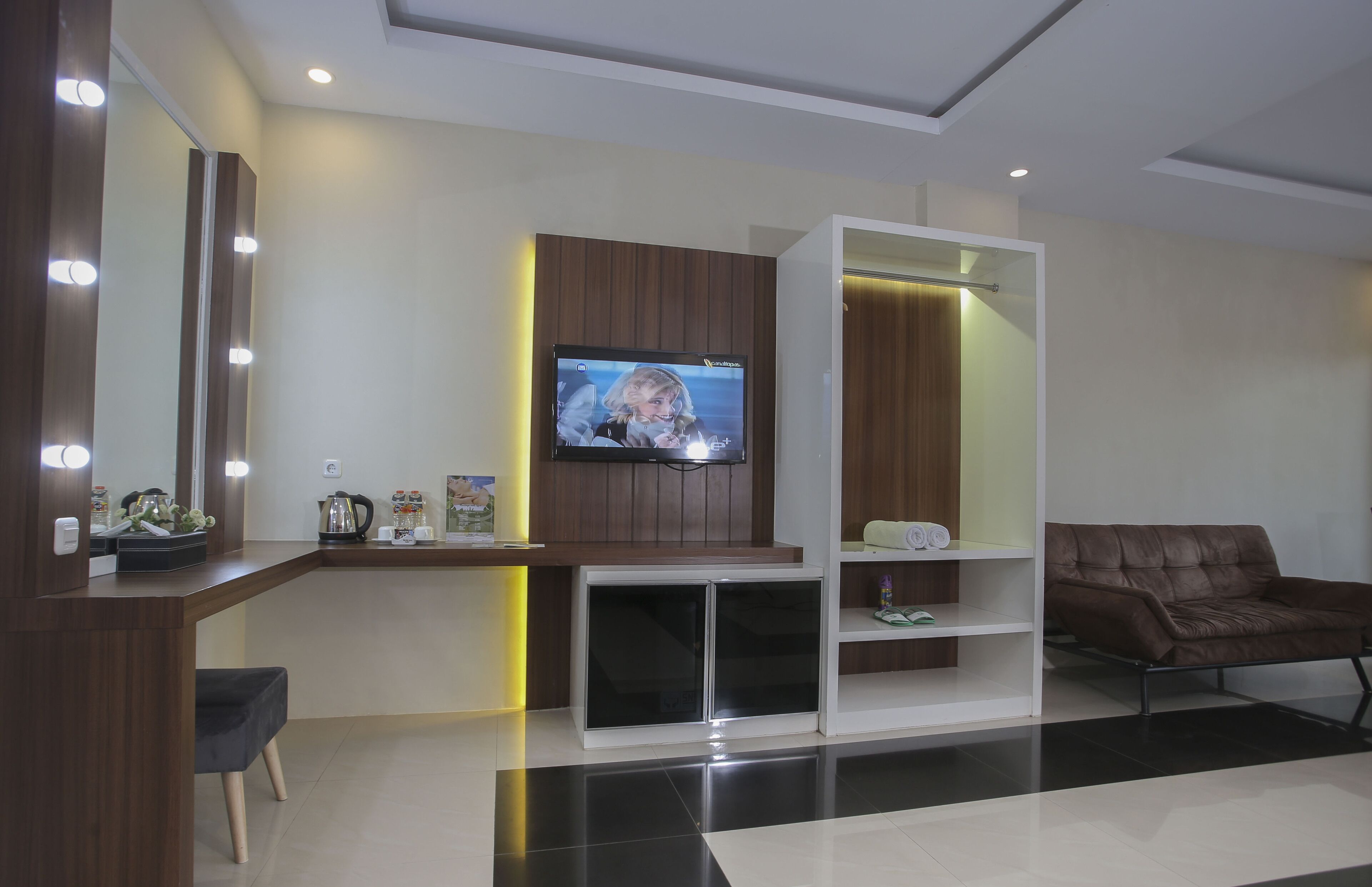 executive room, 1 bedroom, bathtub, garden area | 1 bedroom, minibar, desk, soundproofing