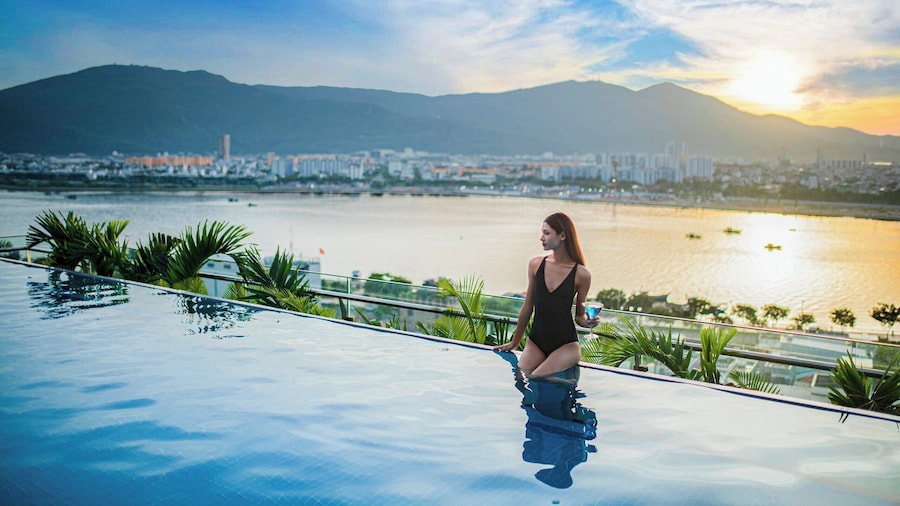 New Orient Hotel Danang