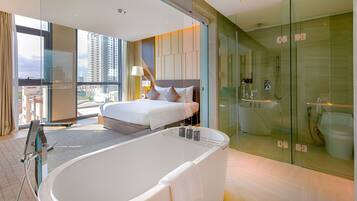 Suite | Bathroom