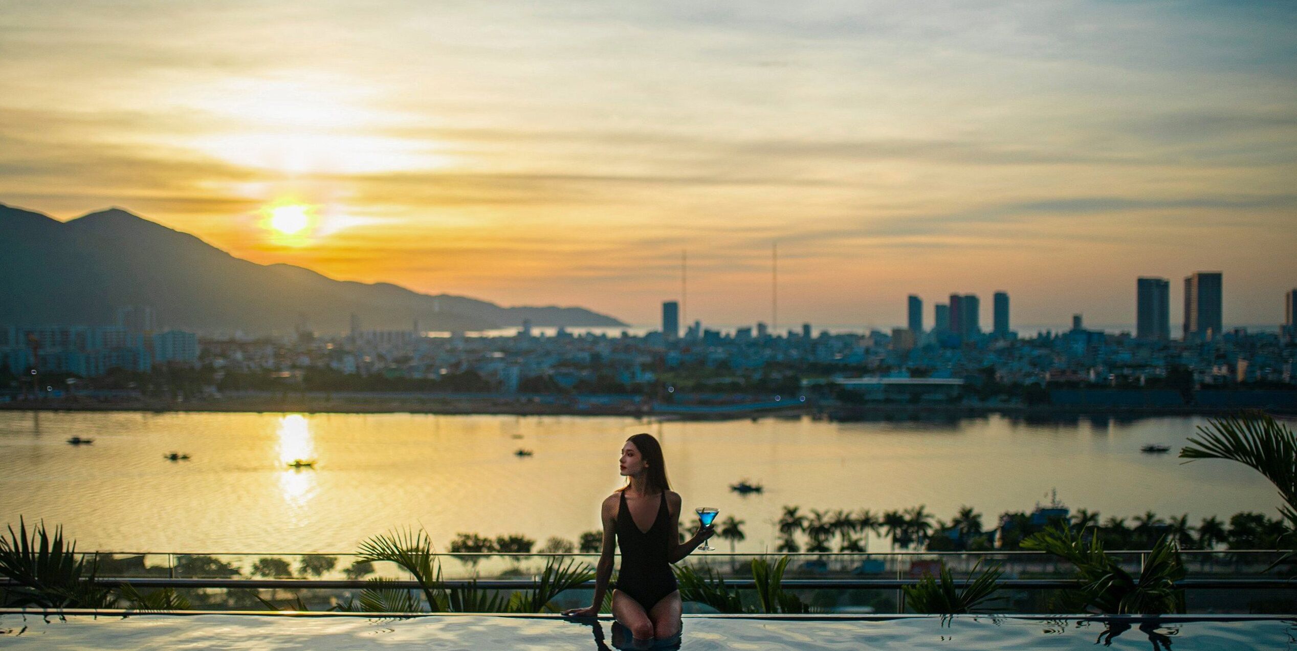 outdoor pool, pool umbrellas, pool loungers