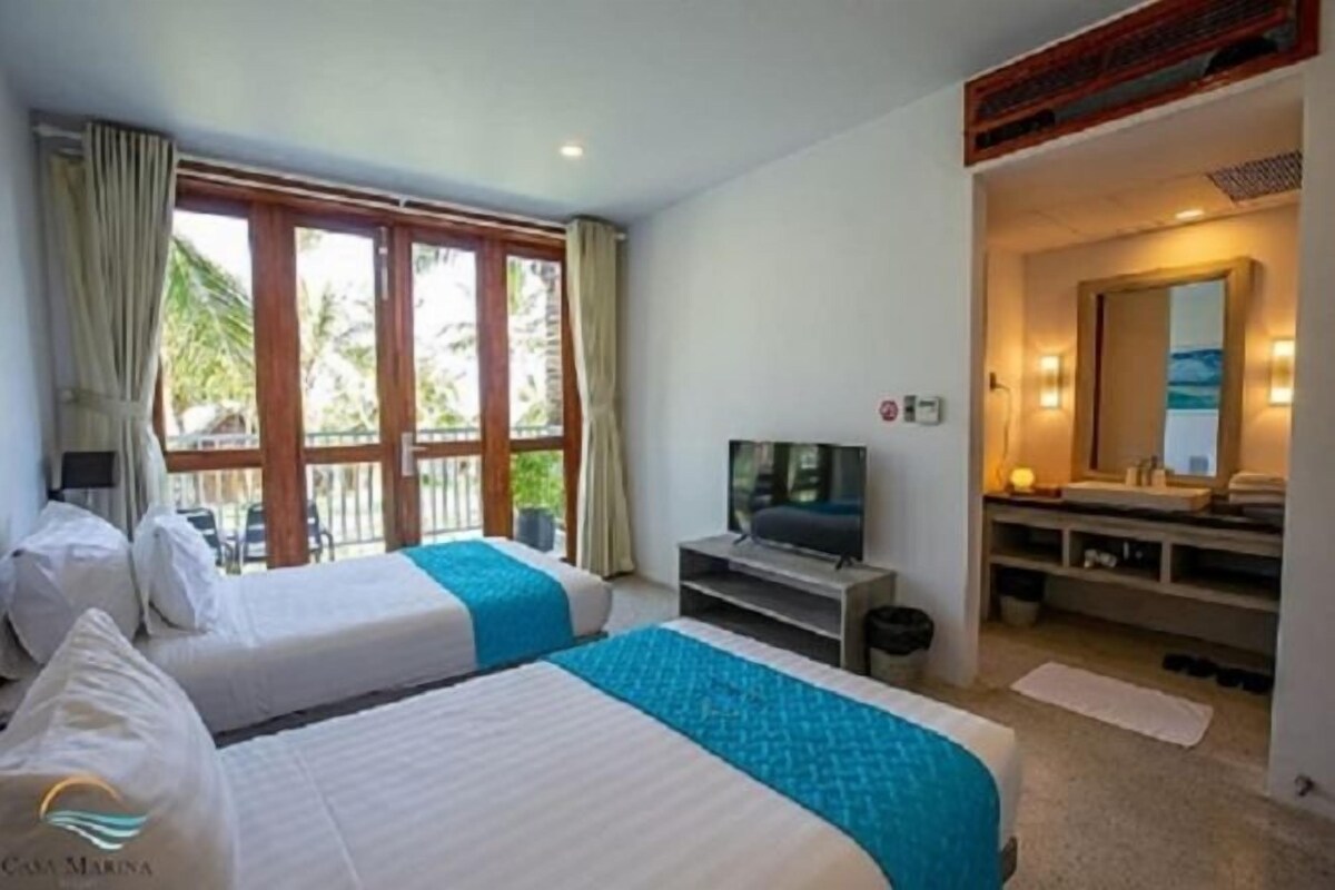 Minibar, in-room safe, soundproofing, WiFi (free)
