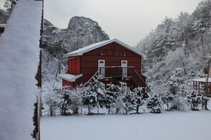 Fachada de la propiedad