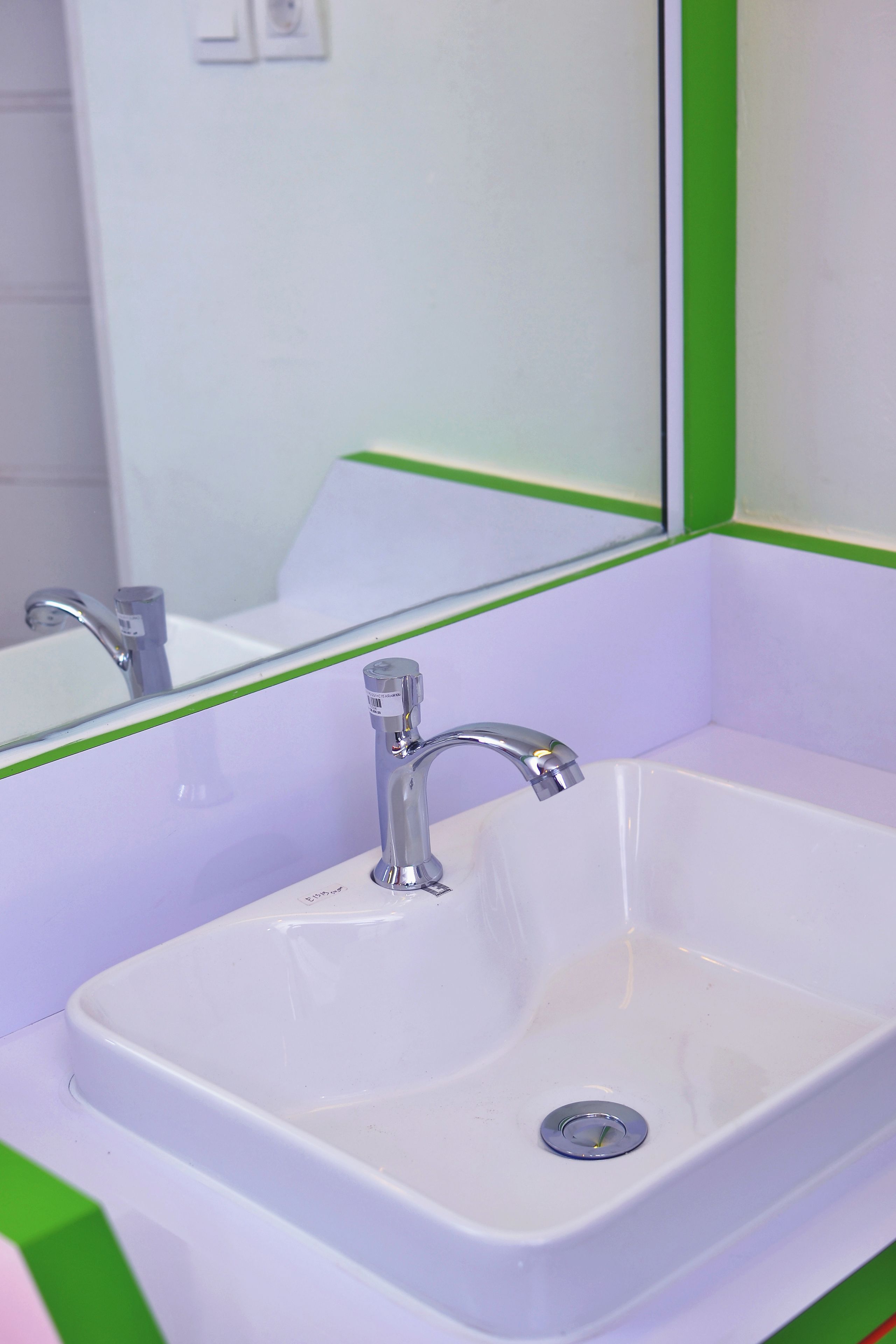 Foto - Titanium Express HomTel