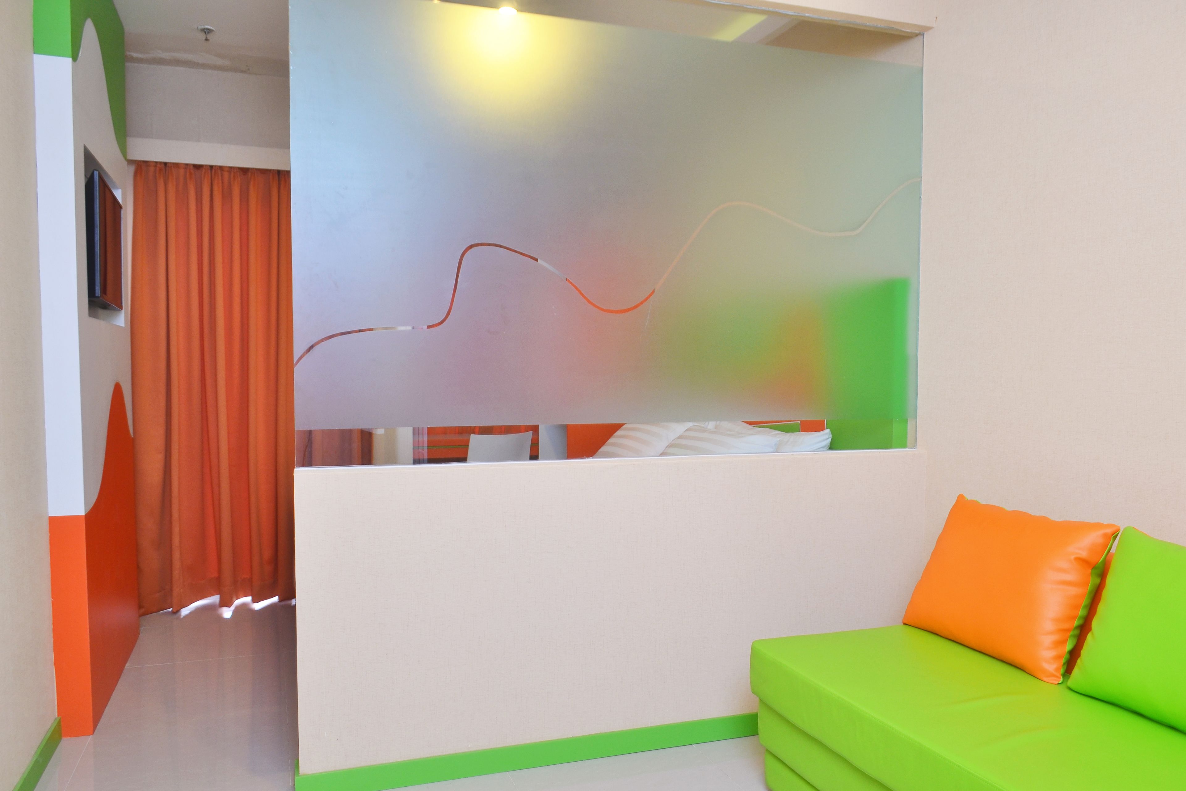 Foto - Titanium Express HomTel