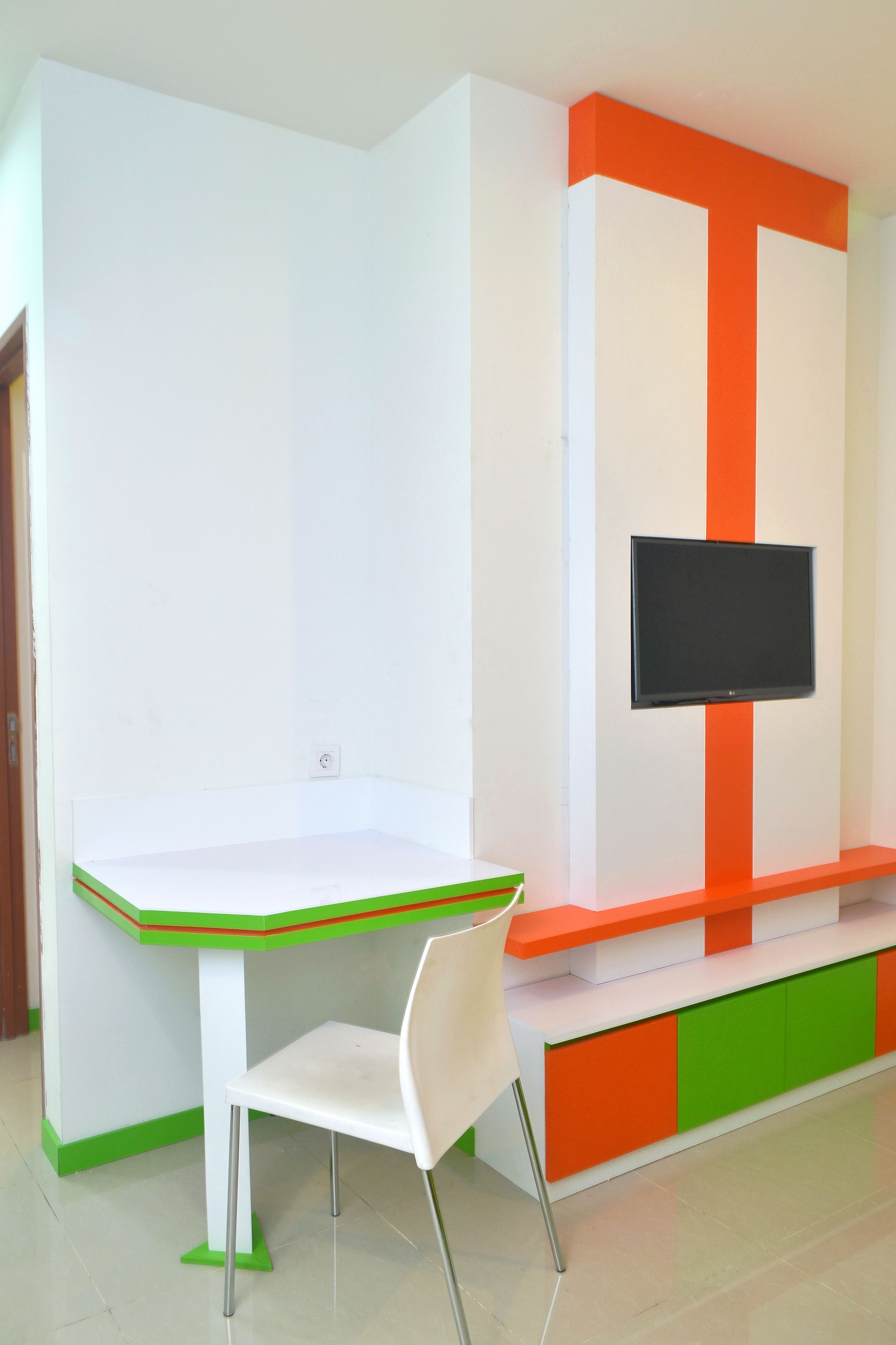 Foto - Titanium Express HomTel