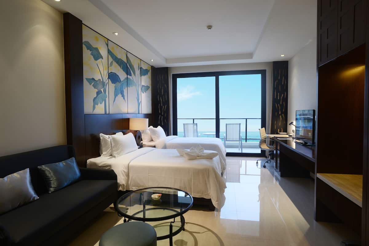 Minibar, in-room safe, desk, blackout drapes