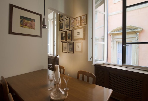 Apartment, 2 Bedrooms | Living area | Flat-screen TV - UR-NEST Clavature - Piazza Maggiore Collection (Bologna)