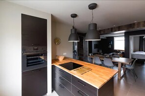 Apartment, 3 Bedrooms | Private kitchen | Full-sized fridge, microwave, oven, stovetop - Acco Luxury Apartments (Akureyri)