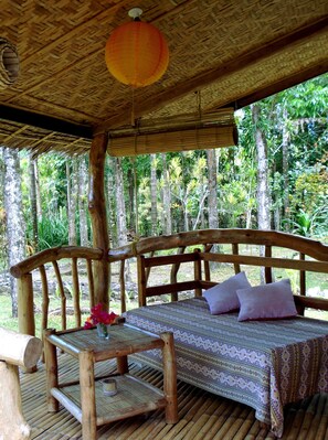 Terrace/patio - Nypa Style Resort Camiguin (Mambajao)