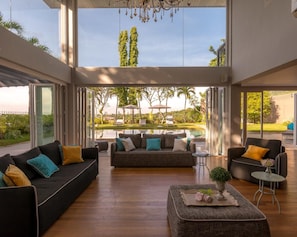 Deluxe Villa, 5 Bedrooms, Private Pool | Living room | 60-inch flat-screen TV with cable channels, TV, Netflix - Villa Empress Cebu (Cebu City)