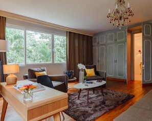 Deluxe Villa, 5 Bedrooms, Private Pool | Room amenity