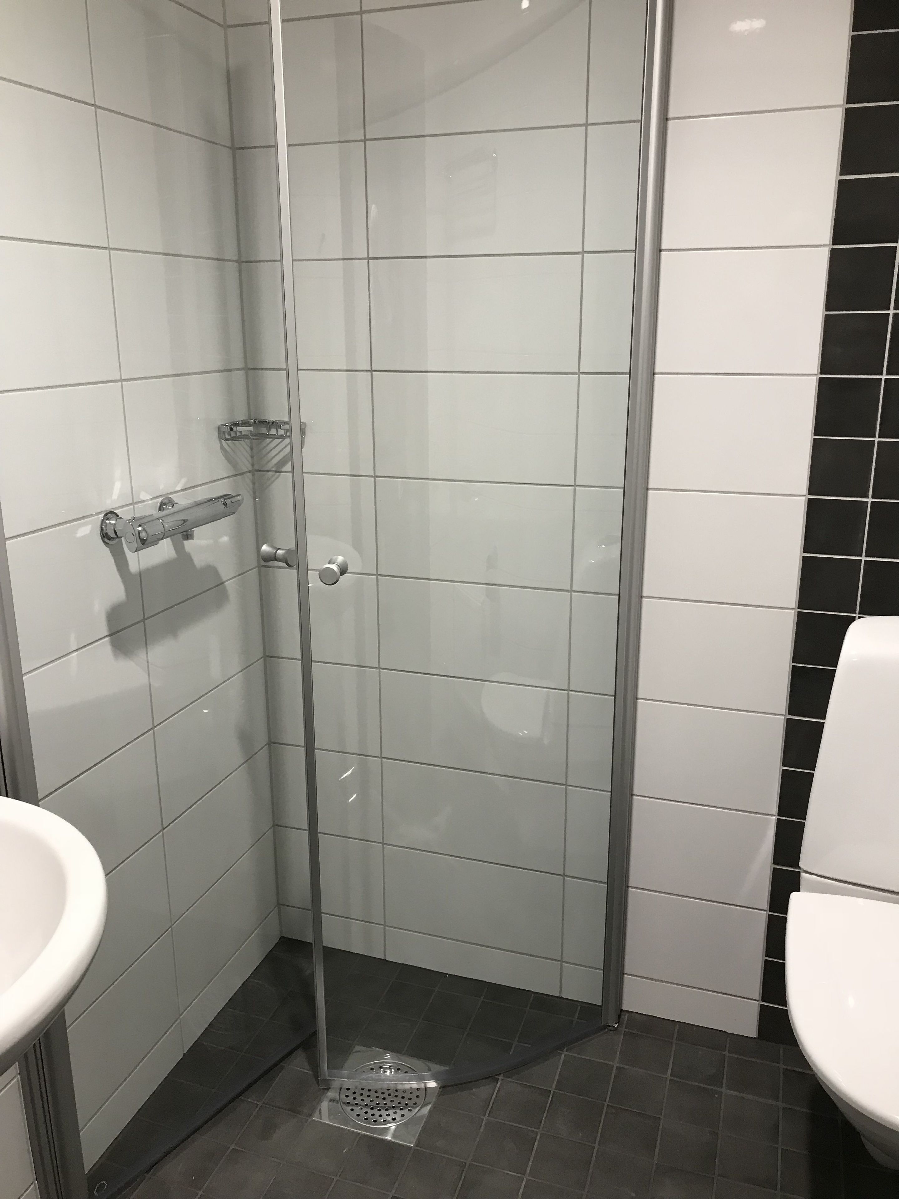 double room | bathroom | shower, hair dryer, towels
