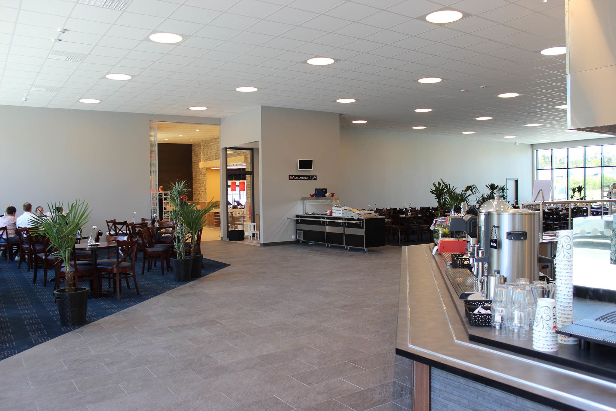 lunch and dinner served, scandinavian cuisine