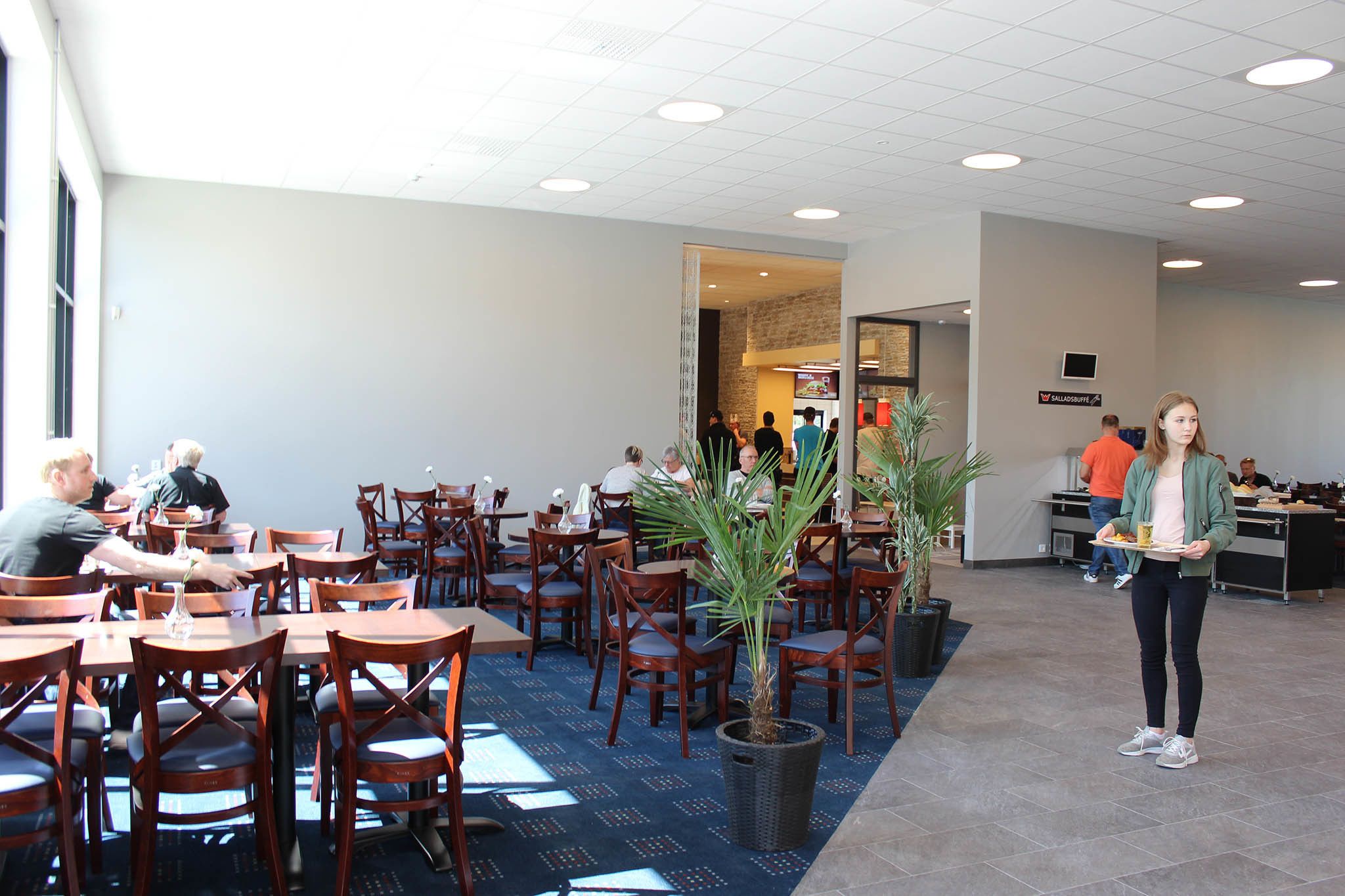 lunch and dinner served, scandinavian cuisine