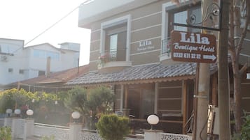 Fachada da propriedade