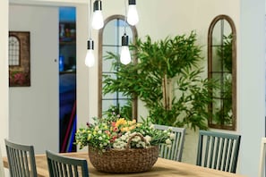 Family Villa, 3 Bedrooms, Garden View | 3 bedrooms, iron/ironing board, travel cot, free WiFi - Villa Yotam (Eilat)