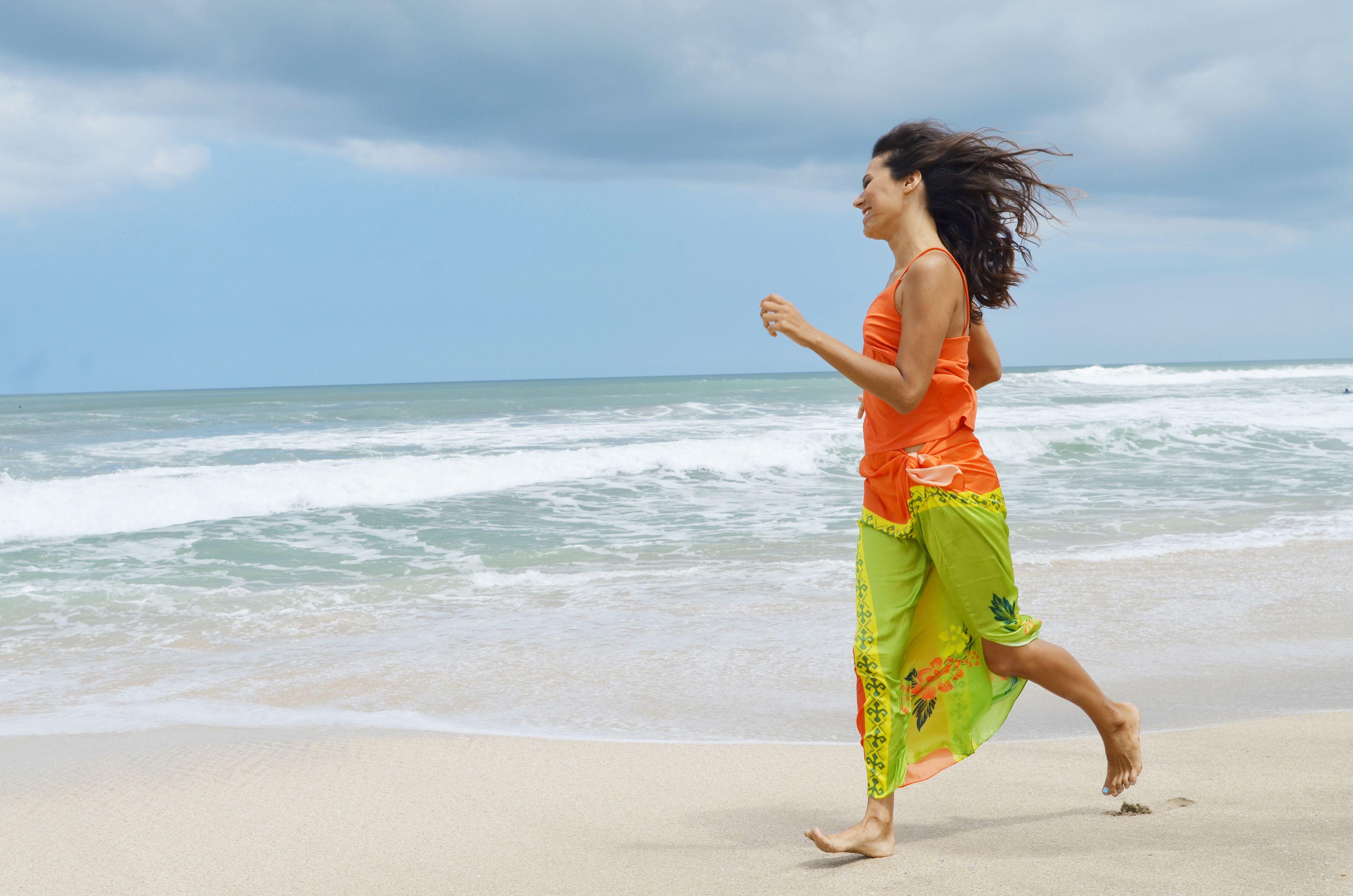 Una playa cerca, arena blanca