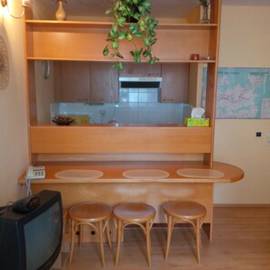 Studio Suite, Kitchenette (2+2) | Desk, blackout curtains - Apartmány Andy (Rokytnice nad Jizerou)