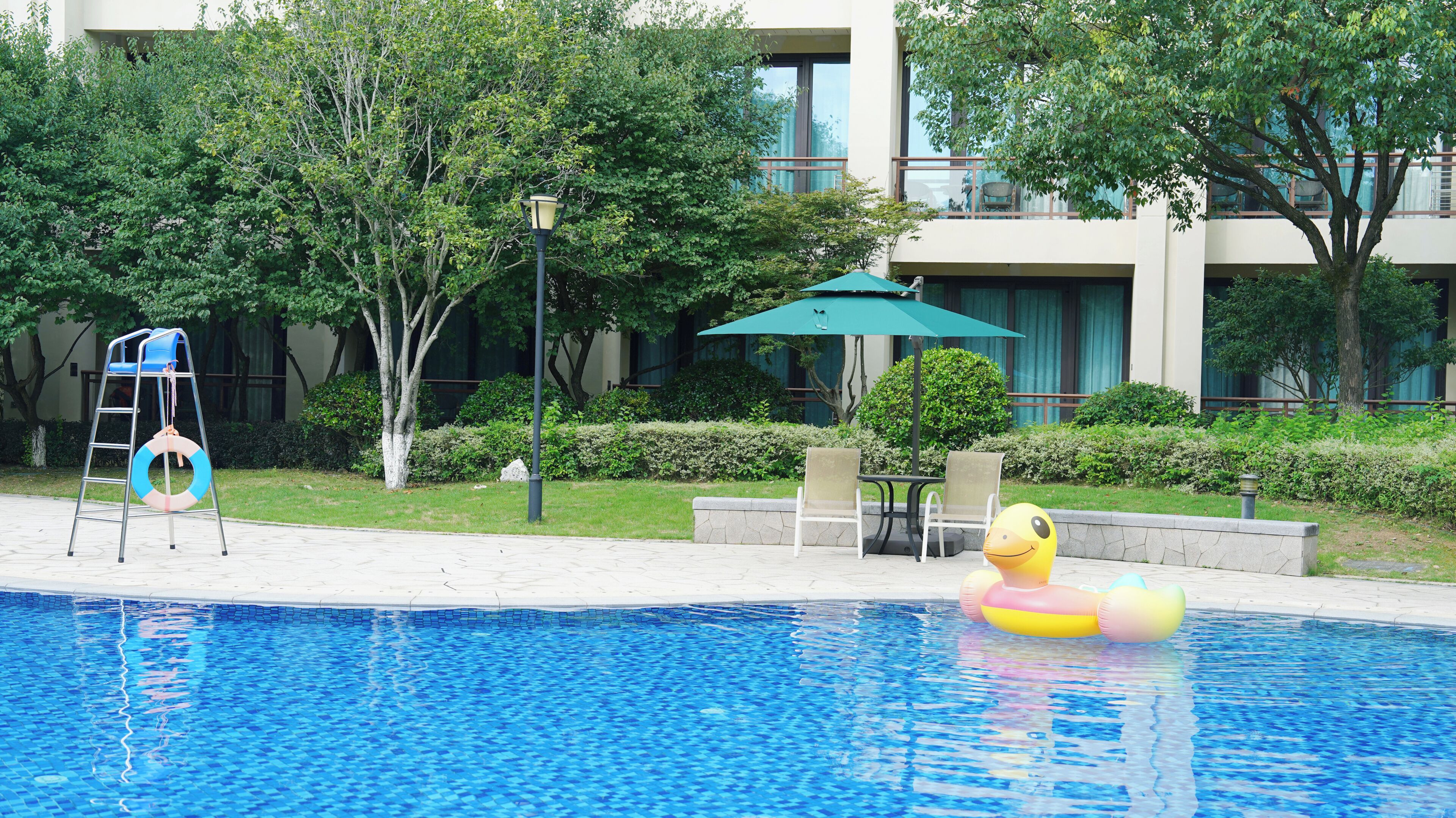 Indoor pool, outdoor pool