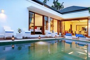 Outdoor pool - Lucia Villa Seminyak (Seminyak)