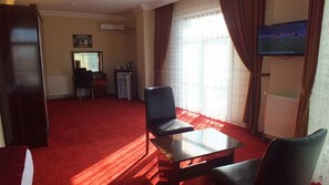 Suite | Area keluarga | TV LCD