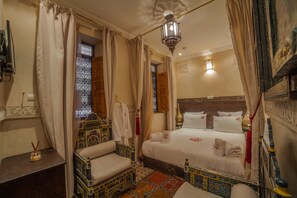 Superior Double Room | Minibar, individually decorated, individually furnished, desk - Dar Ikalimo Marrakech (Marrakech)