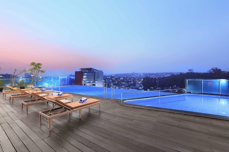 Rooftop pool
