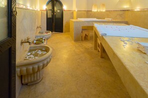 Steam room - Dar Ikalimo Ourika (Sti Fadma)