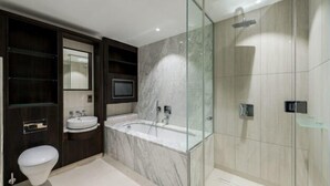 Bathroom - Berkeley Residential - Bennett Street (London)