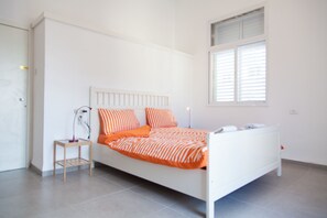 Classic Apartment, 2 Bedrooms (Hadar)