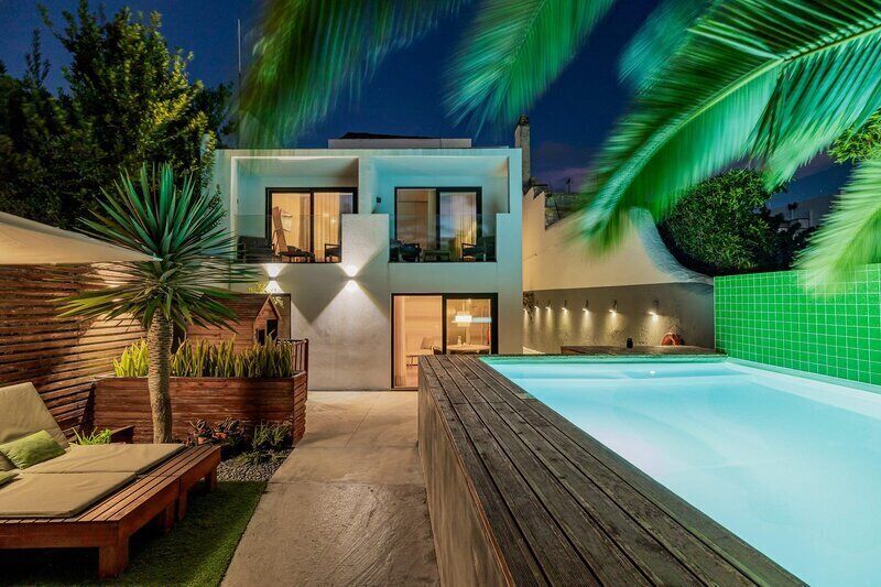 Outdoor pool, pool umbrellas, pool loungers