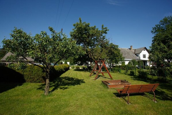 Garden - Penzion Mona (Bela pod Pradedem)