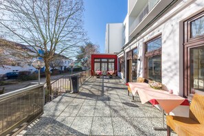 Terrace/patio - Hotel Klein (Frankfurt)