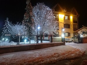 Front of property – evening/night - MEKAN PANSIYON (Bolu)