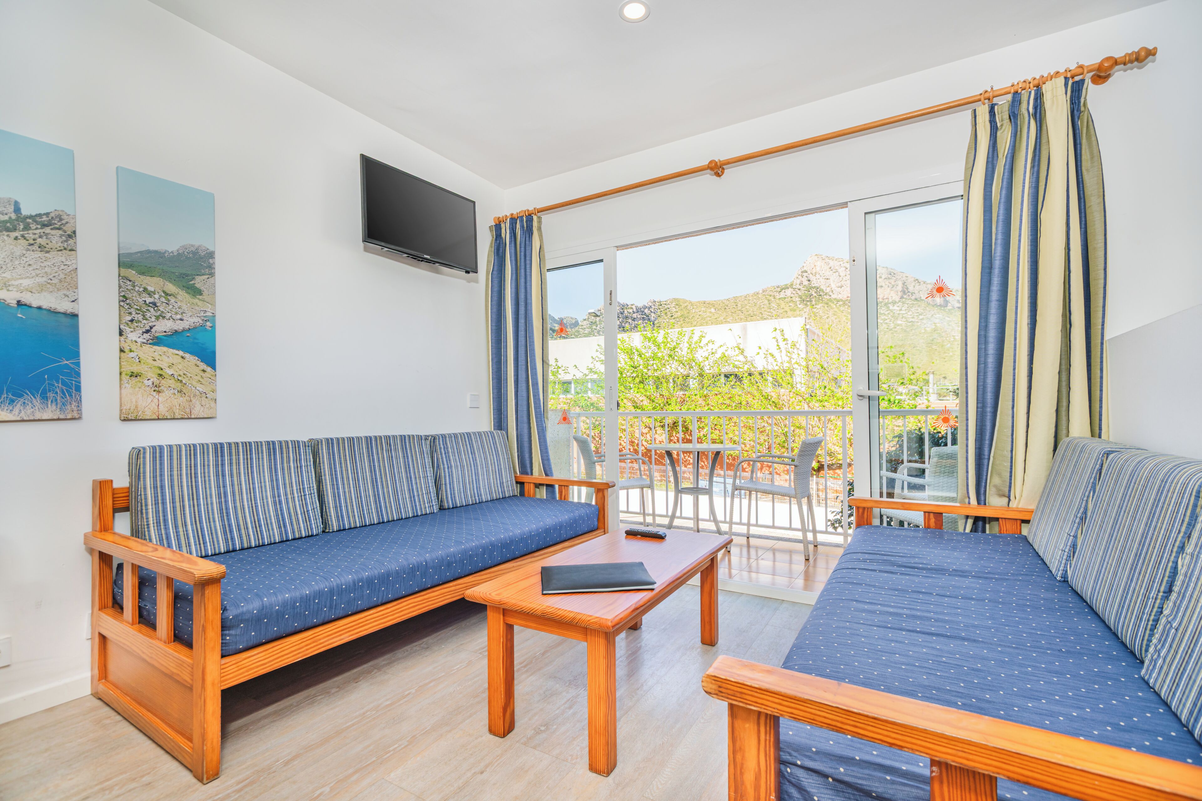 Studio, Balcony (main hotel building 50m away) | In-room safe, desk, laptop workspace, soundproofing