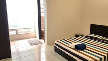 Apartemen, 3 kamar tidur | 3 kamar tidur, setrika/meja setrika, dan seprai linen