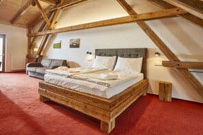 Design Studio Suite, Garden View | Minibar, desk, blackout drapes, iron/ironing board