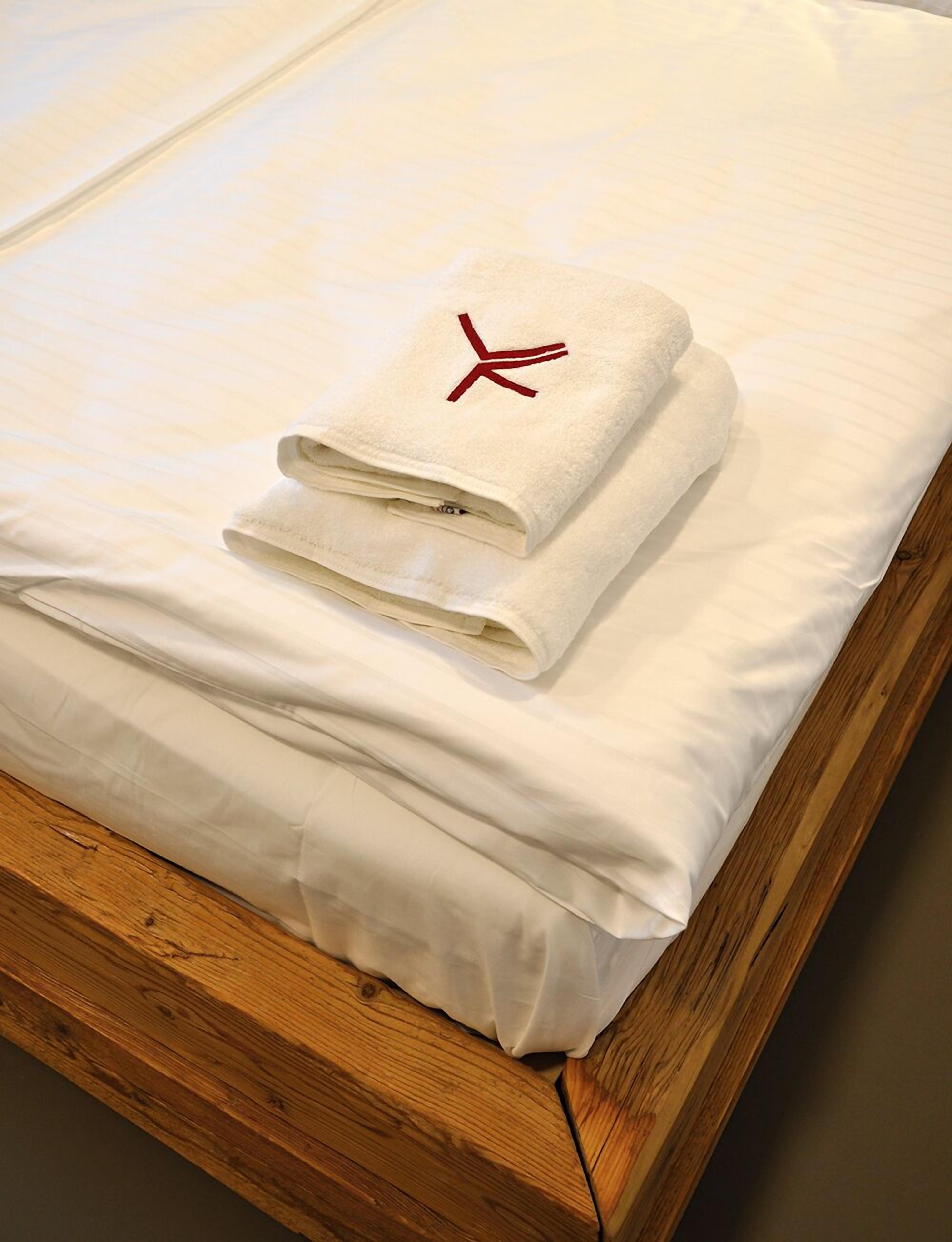 exclusive apartment, garden view | minibar, desk, blackout curtains, iron/ironing board