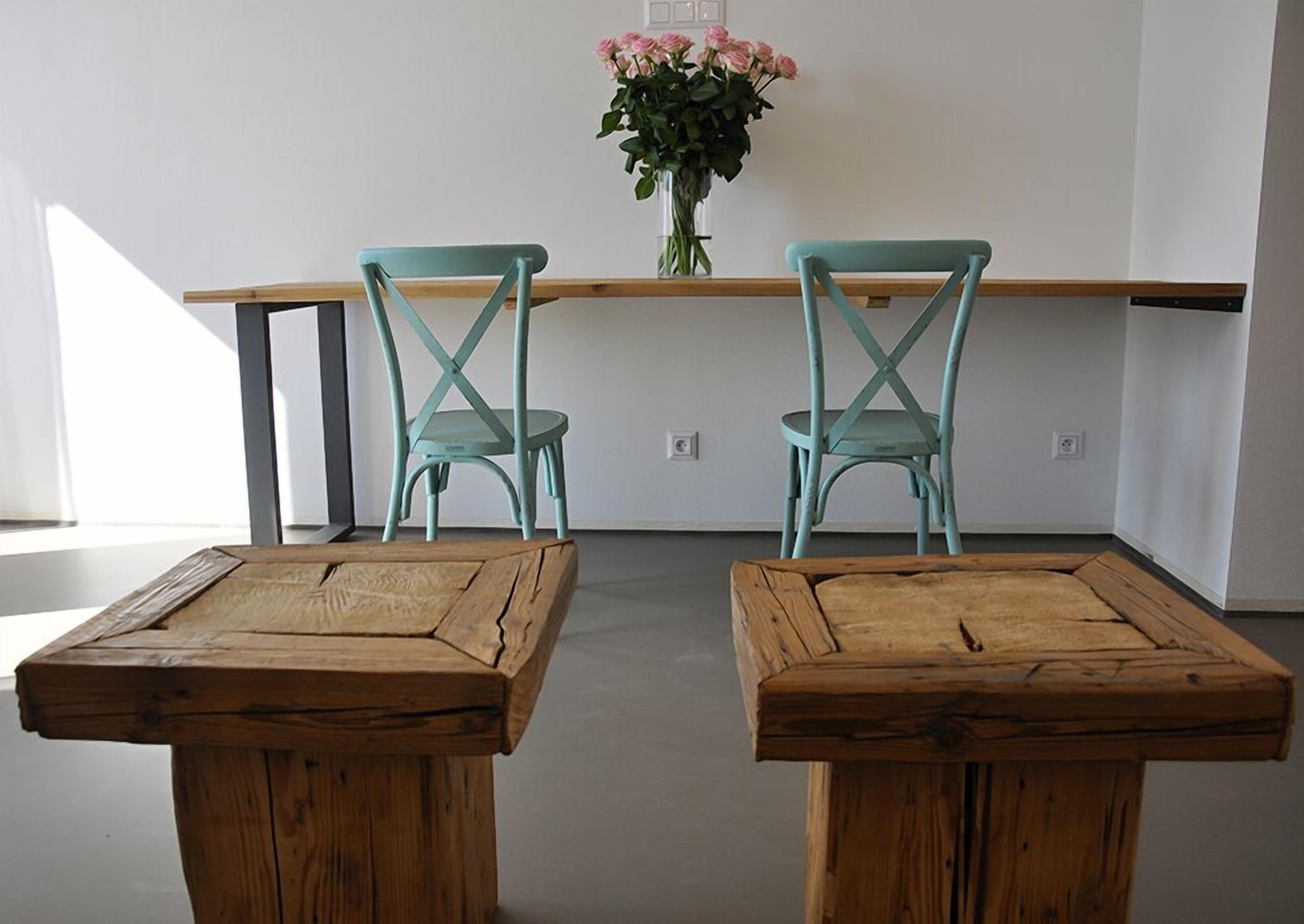 exclusive apartment, garden view | living area | flat-screen tv