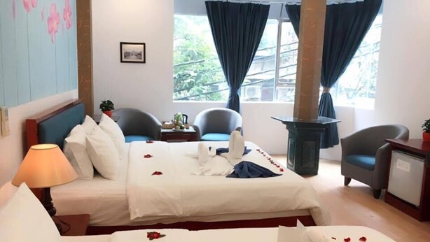 Old Quarter Twin Room City View