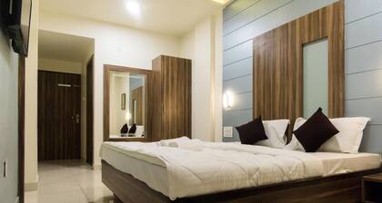 Hotel Shyam Palace