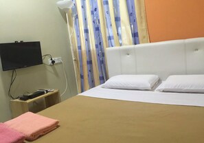 Iron/ironing board, free WiFi - Motel TwoU (Jitra)