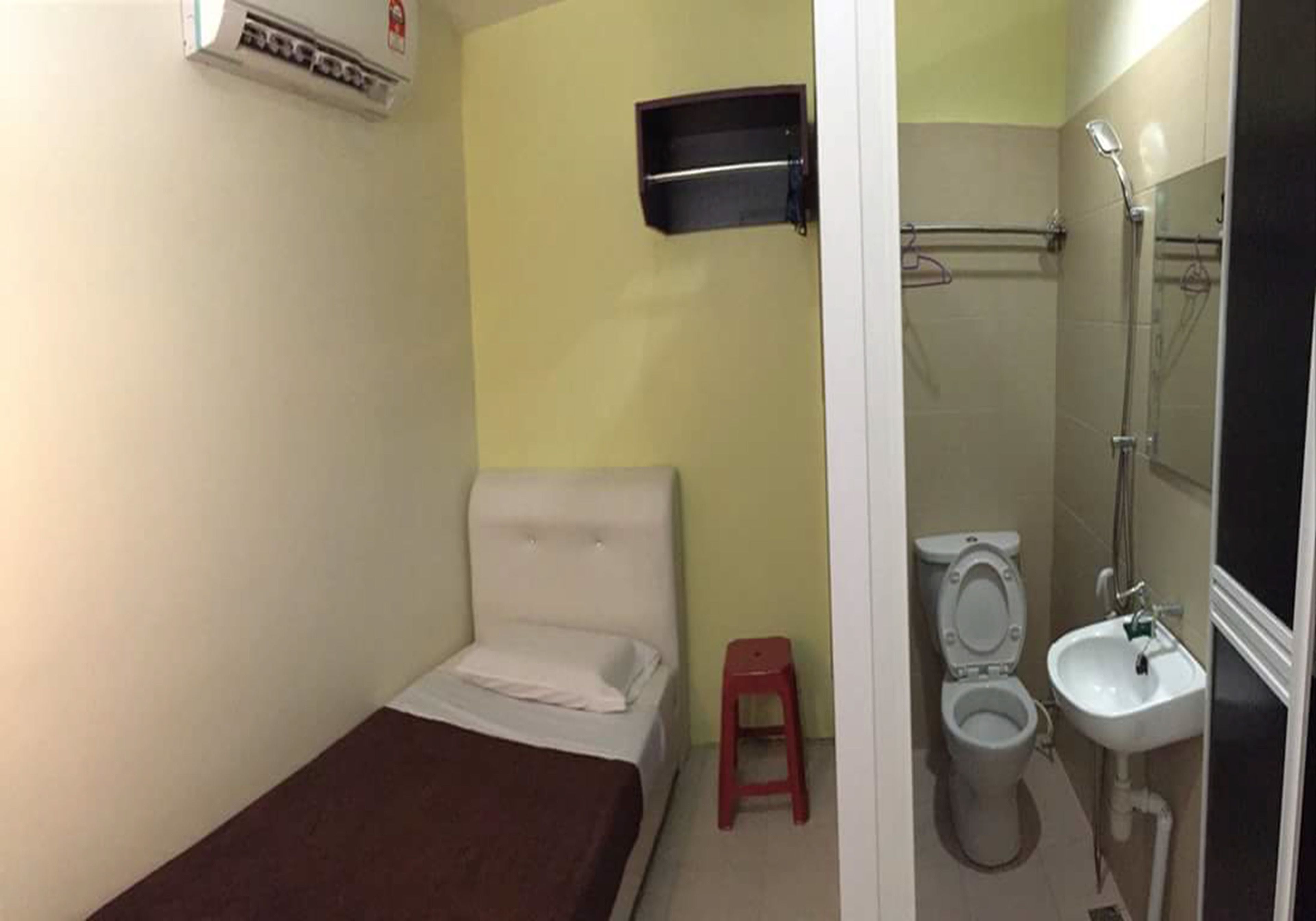 standard single room, 1 single bed | iron/ironing board, free wifi