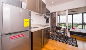 Studio | Cuisine privée | Réfrigérateur, micro-ondes, bouilloire électrique