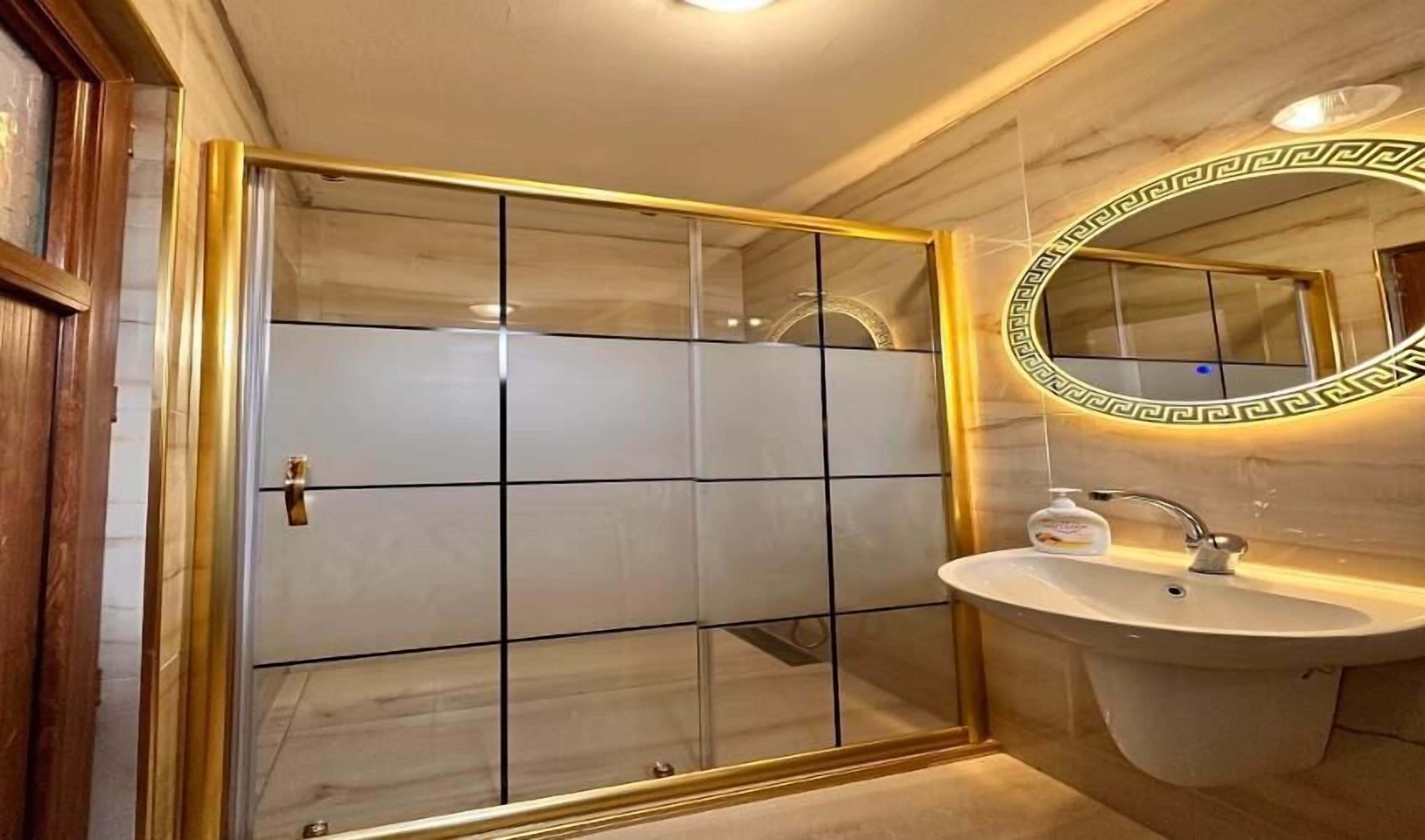 shower, free toiletries, hair dryer, slippers