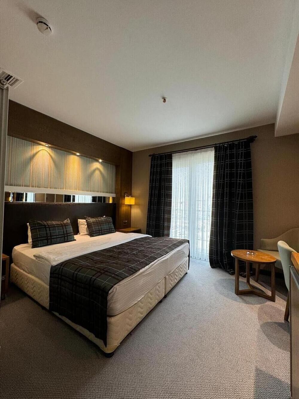 Standard Double Room | Bathroom | Shower, free toiletries, hair dryer, slippers